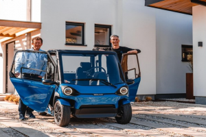 Güneş panelli minik elektrikli araç Squad, Avrupa'da ön siparişe açıldı