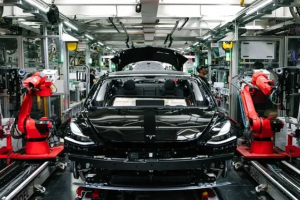 Tesla'nın piyasa değeri 1 trilyon doları aştı