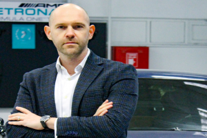 “Lüks otomobilim var diye yaz lastiğine güvenmeyin!”