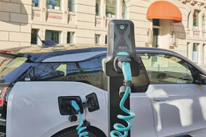 Elektrikli araçlar için taşınabilir şarj, eylülde piyasaya çıkıyor