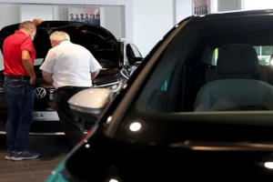 Volkswagen: 2022'de otomobil satışları 2021'in altında kalabilir